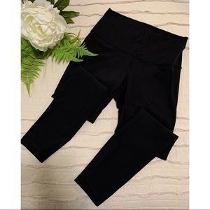 Wunder Under Hi-Rise 7/8 Tight 25”